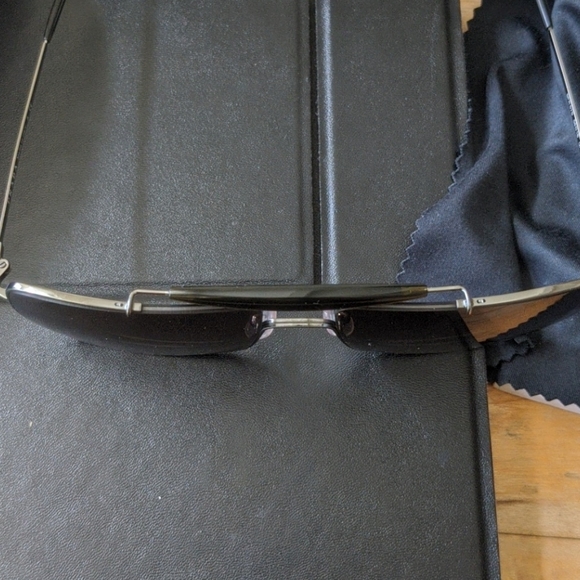 PRADA sunglasses ✨HOST PICK✨ - Picture 11 of 11